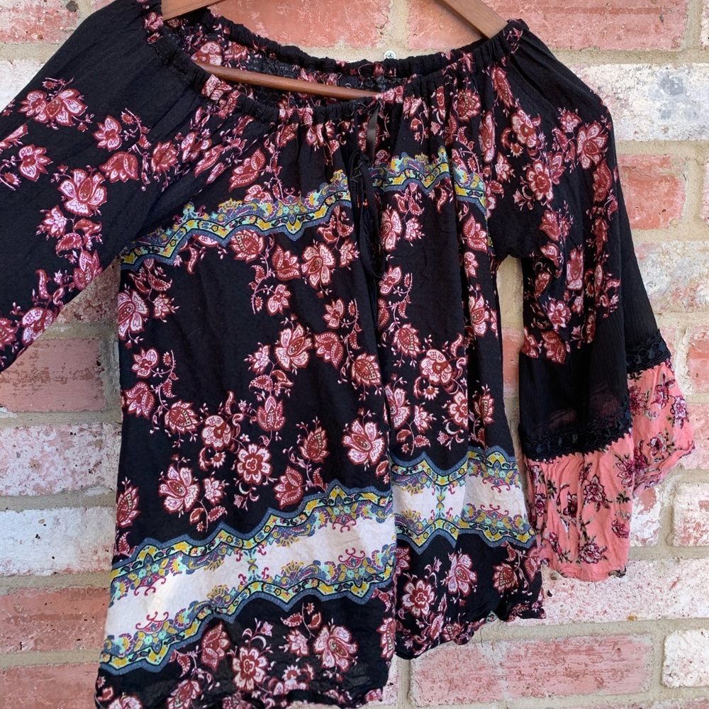 ban•jara long sleeved top